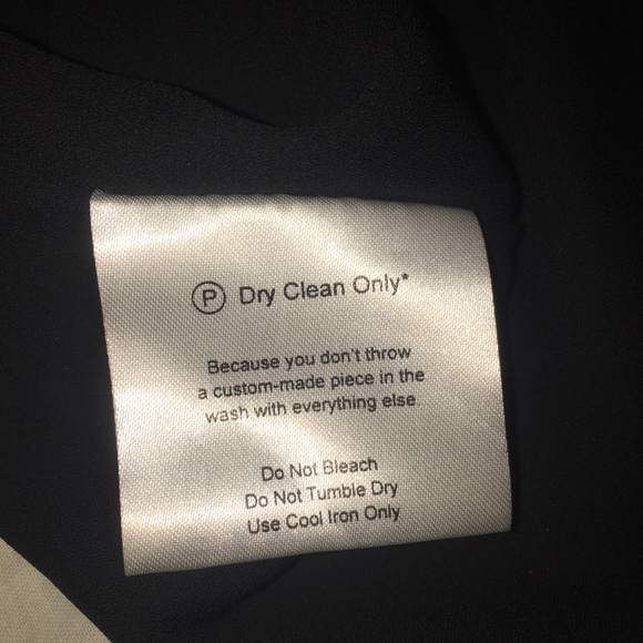 NWT fame and partners gown Size 2 FITS LIKE 0 - Picture 5 of 8